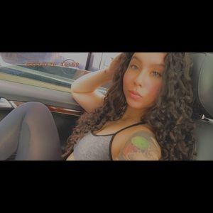 Meet your Posher, Janelle